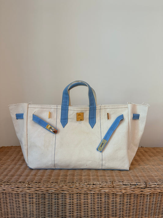 The Tote