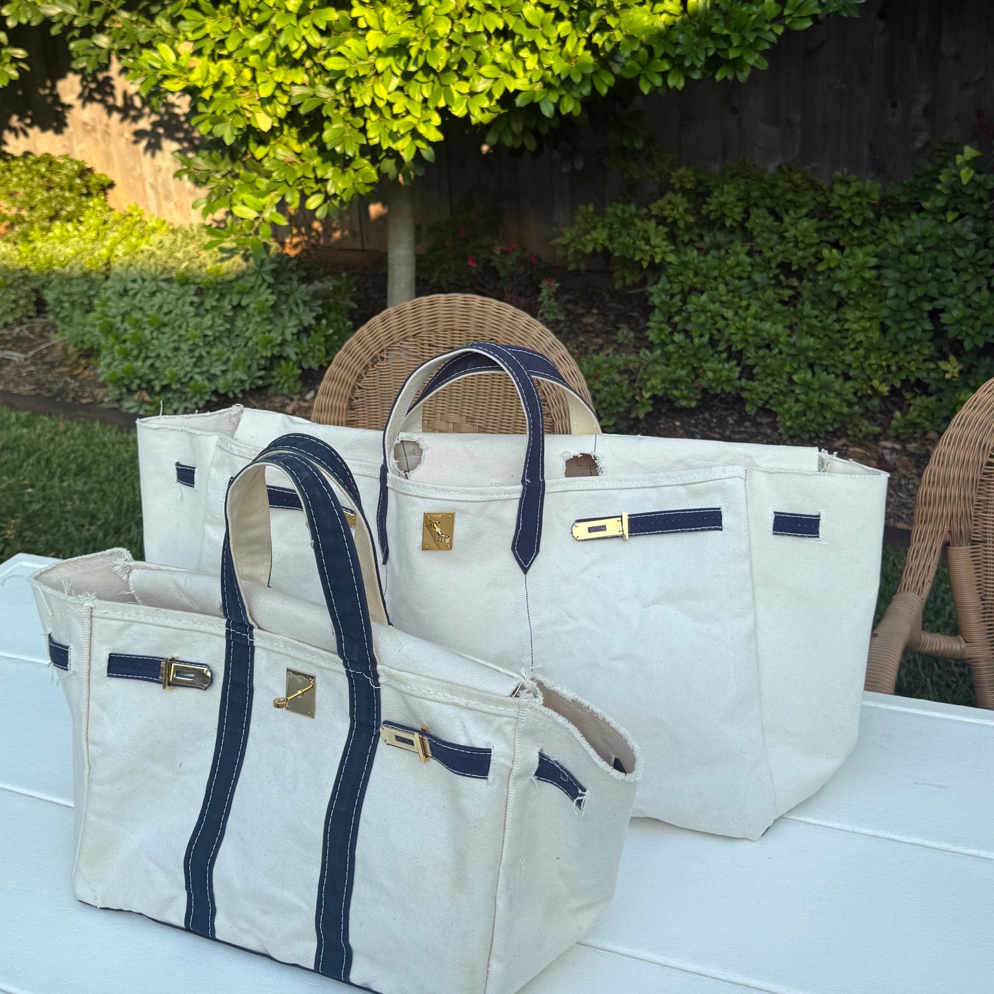The Tote XXL - Navy